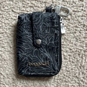 Baggallini mini wallet cardholder